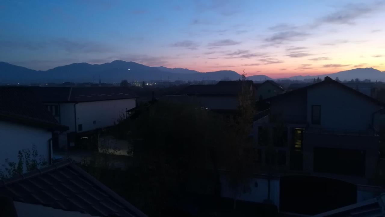 SînpetruCasa Aryan公寓 外观 照片